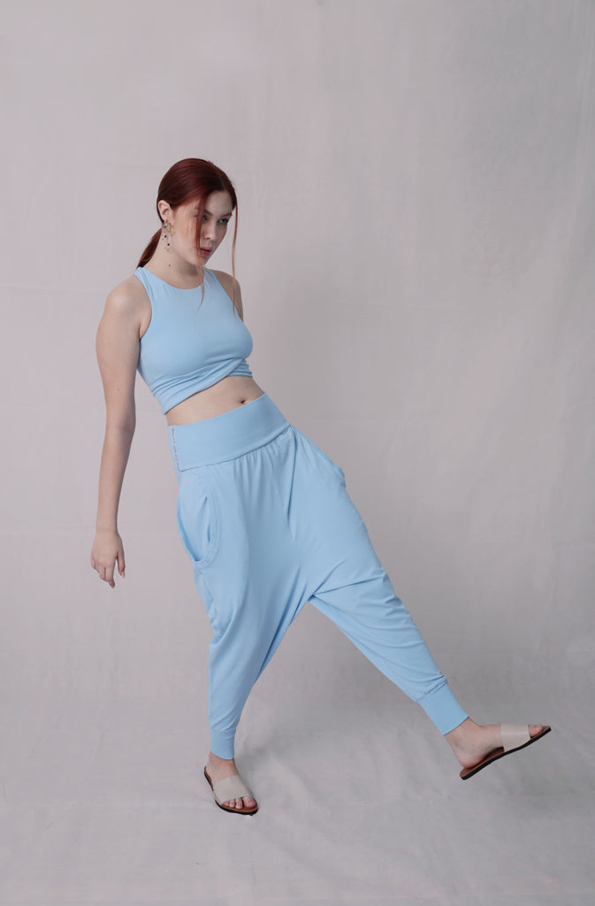 Satara Harem TrousersTrousersOur versatile Satara harem trousers, made of organic cotton with a hint of lycra to give you 100% freedom of movement and comfort. The waistband and ankle cuffs are GlobalistinaSatara Harem TrousersGlobalistina