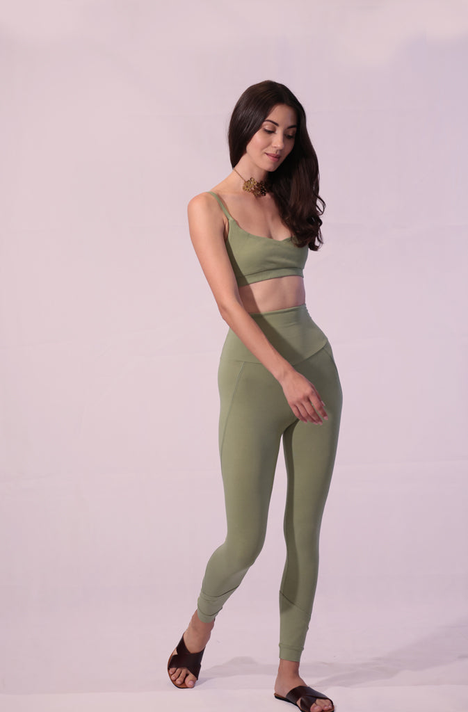 Lovina LeggingsLeggingsThese leggings went through many hours of Yoga before we gave the green light for production. And here's what we offer you:The softest cotton leggings with that extrGlobalistinaLovina LeggingsGlobalistina